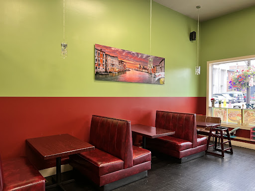 Photo of Mr. Khan's Gyro & Fish Corner - 132 9th St E, Owen Sound, ON N4K 2H3
